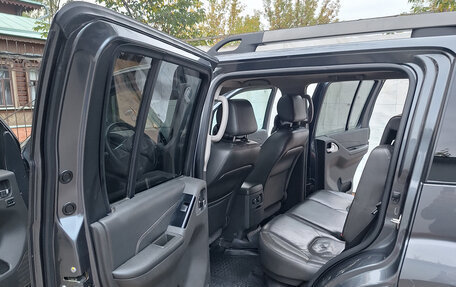 Nissan Pathfinder, 2010 год, 1 850 000 рублей, 13 фотография