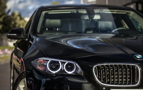 BMW 5 серия, 2013 год, 1 575 000 рублей, 2 фотография