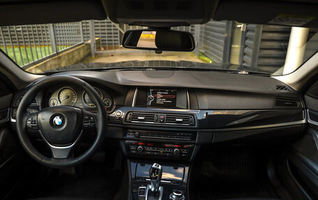 BMW 5 серия, 2013 год, 1 575 000 рублей, 12 фотография