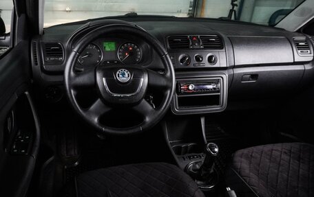 Skoda Fabia II, 2011 год, 655 000 рублей, 6 фотография
