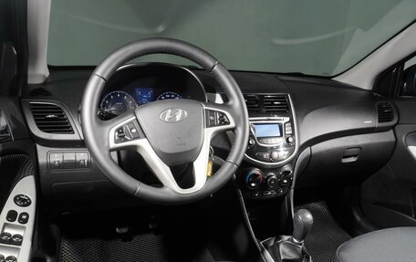 Hyundai Solaris II рестайлинг, 2013 год, 848 000 рублей, 6 фотография