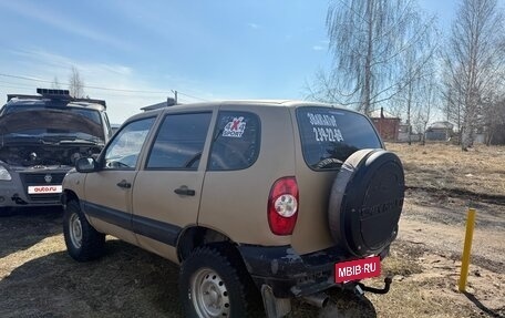 Chevrolet Niva I рестайлинг, 2004 год, 220 000 рублей, 3 фотография