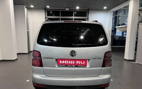 Volkswagen Touran III, 2010 год, 584 000 рублей, 4 фотография