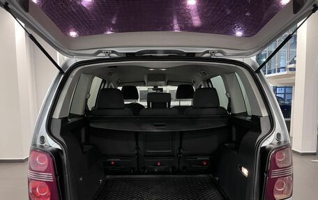 Volkswagen Touran III, 2010 год, 584 000 рублей, 16 фотография