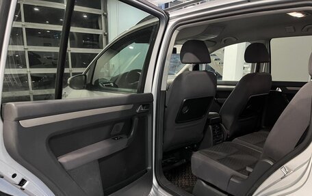 Volkswagen Touran III, 2010 год, 584 000 рублей, 22 фотография