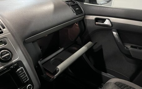 Volkswagen Touran III, 2010 год, 584 000 рублей, 27 фотография