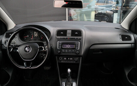 Volkswagen Polo VI (EU Market), 2015 год, 1 000 000 рублей, 9 фотография