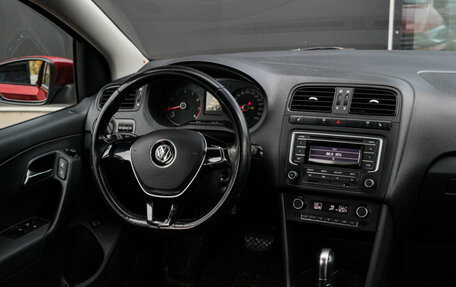 Volkswagen Polo VI (EU Market), 2015 год, 1 000 000 рублей, 10 фотография