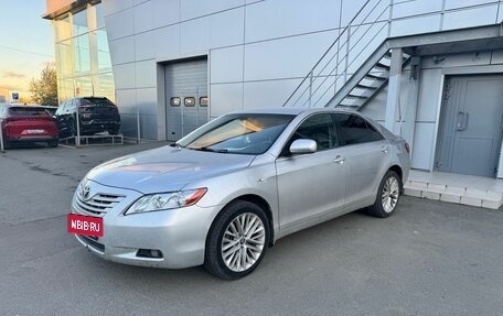 Toyota Camry, 2007 год, 895 000 рублей, 3 фотография