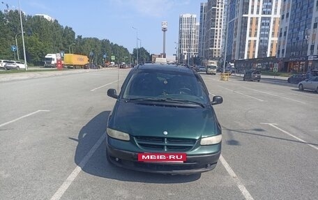Chrysler Town & Country III, 1996 год, 480 000 рублей, 4 фотография