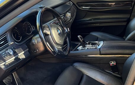 BMW 7 серия, 2013 год, 2 490 000 рублей, 13 фотография