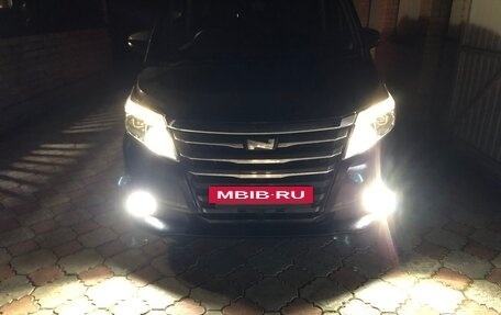 Toyota Noah III, 2015 год, 2 100 000 рублей, 14 фотография