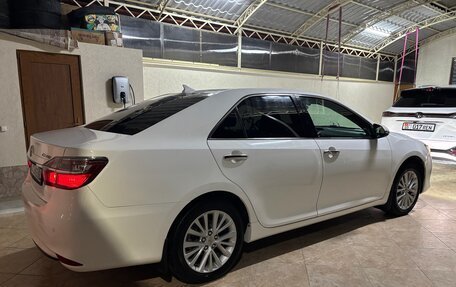 Toyota Camry, 2015 год, 1 980 000 рублей, 2 фотография