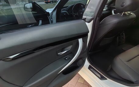 BMW 3 серия, 2016 год, 2 560 000 рублей, 24 фотография