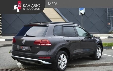 Volkswagen Touareg III, 2012 год, 1 815 000 рублей, 2 фотография