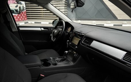 Volkswagen Touareg III, 2012 год, 1 815 000 рублей, 6 фотография