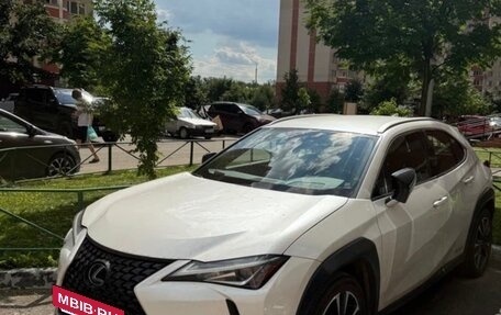 Lexus UX I, 2019 год, 3 150 000 рублей, 2 фотография