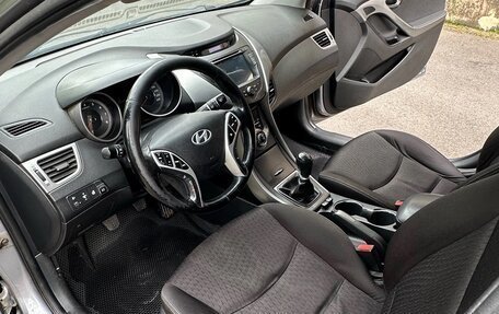 Hyundai Elantra V, 2012 год, 735 000 рублей, 11 фотография