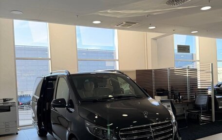 Mercedes-Benz V-Класс, 2026 год, 12 500 000 рублей, 2 фотография