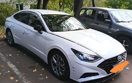 Hyundai Sonata VIII, 2021 год, 2 100 000 рублей, 3 фотография