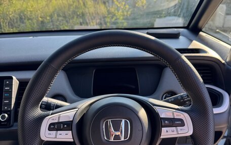 Honda Fit, 2020 год, 1 750 000 рублей, 16 фотография