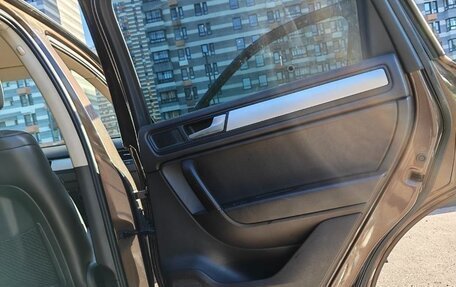 Volkswagen Touareg III, 2012 год, 1 750 000 рублей, 17 фотография