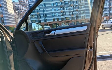 Volkswagen Touareg III, 2012 год, 1 750 000 рублей, 19 фотография