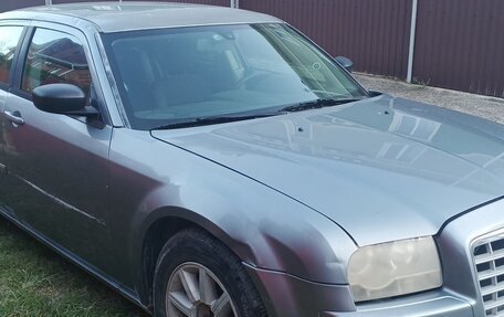 Chrysler 300C II, 2005 год, 500 000 рублей, 2 фотография