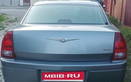 Chrysler 300C II, 2005 год, 500 000 рублей, 4 фотография
