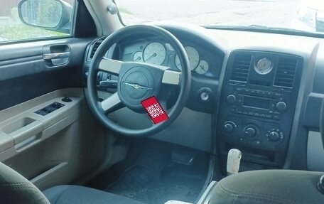 Chrysler 300C II, 2005 год, 500 000 рублей, 5 фотография