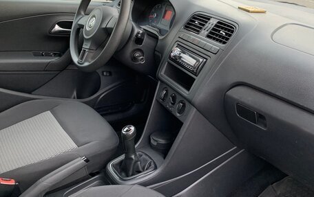 Volkswagen Polo VI (EU Market), 2012 год, 798 000 рублей, 17 фотография