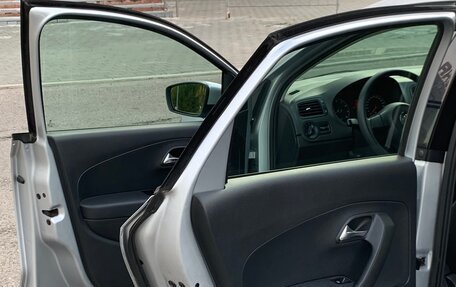 Volkswagen Polo VI (EU Market), 2012 год, 798 000 рублей, 28 фотография