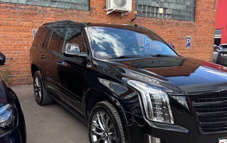 Cadillac Escalade IV, 2018 год, 5 200 000 рублей, 1 фотография