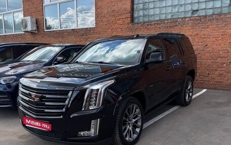 Cadillac Escalade IV, 2018 год, 5 200 000 рублей, 4 фотография