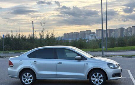 Volkswagen Polo VI (EU Market), 2011 год, 689 000 рублей, 3 фотография