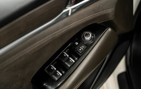 Mazda 6, 2018 год, 1 700 000 рублей, 17 фотография
