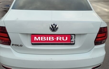 Volkswagen Polo VI (EU Market), 2017 год, 950 000 рублей, 2 фотография