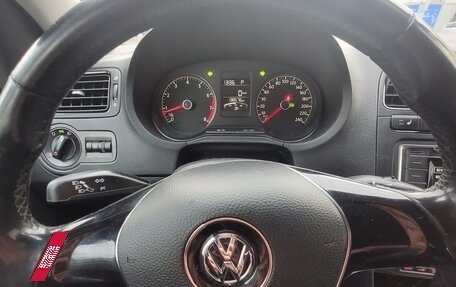 Volkswagen Polo VI (EU Market), 2017 год, 950 000 рублей, 4 фотография