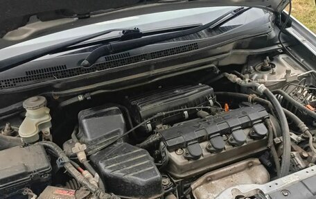 Honda Stream I рестайлинг, 2002 год, 700 000 рублей, 6 фотография