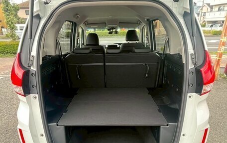 Honda Freed II, 2021 год, 1 170 000 рублей, 29 фотография