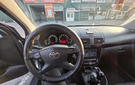 Toyota Avensis III рестайлинг, 2007 год, 750 000 рублей, 10 фотография