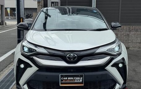 Toyota C-HR I рестайлинг, 2021 год, 1 800 000 рублей, 2 фотография