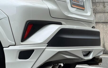 Toyota C-HR I рестайлинг, 2021 год, 1 800 000 рублей, 9 фотография