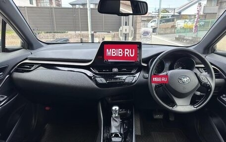 Toyota C-HR I рестайлинг, 2021 год, 1 800 000 рублей, 15 фотография