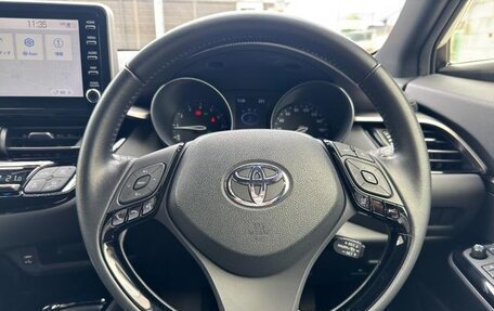 Toyota C-HR I рестайлинг, 2021 год, 1 800 000 рублей, 24 фотография