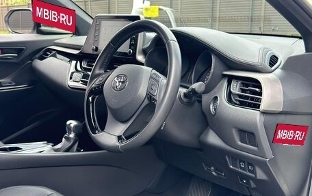 Toyota C-HR I рестайлинг, 2021 год, 1 800 000 рублей, 19 фотография