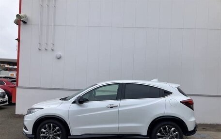 Honda Vezel, 2020 год, 1 335 000 рублей, 4 фотография