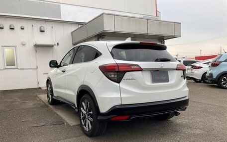Honda Vezel, 2020 год, 1 335 000 рублей, 5 фотография