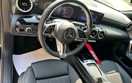 Mercedes-Benz A-Класс, 2023 год, 2 060 000 рублей, 8 фотография