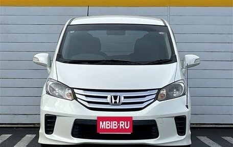 Honda Freed I, 2014 год, 847 000 рублей, 3 фотография